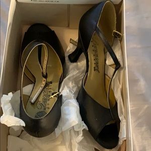 Open toe black dance shoes